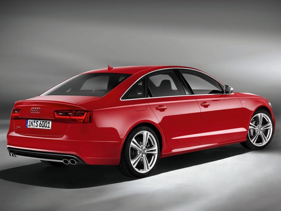  Audi S6 Sedan (4G, C7) 2012 года  (WW) (фото 13 из 30)
